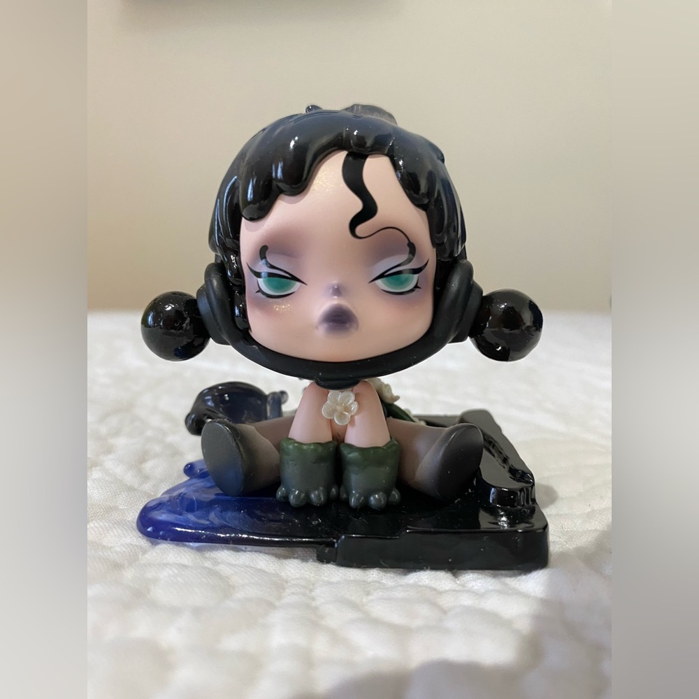 Skullpanda The Ink Plum Blossom (The Courtyard) Pop Mart Figure Blind Box